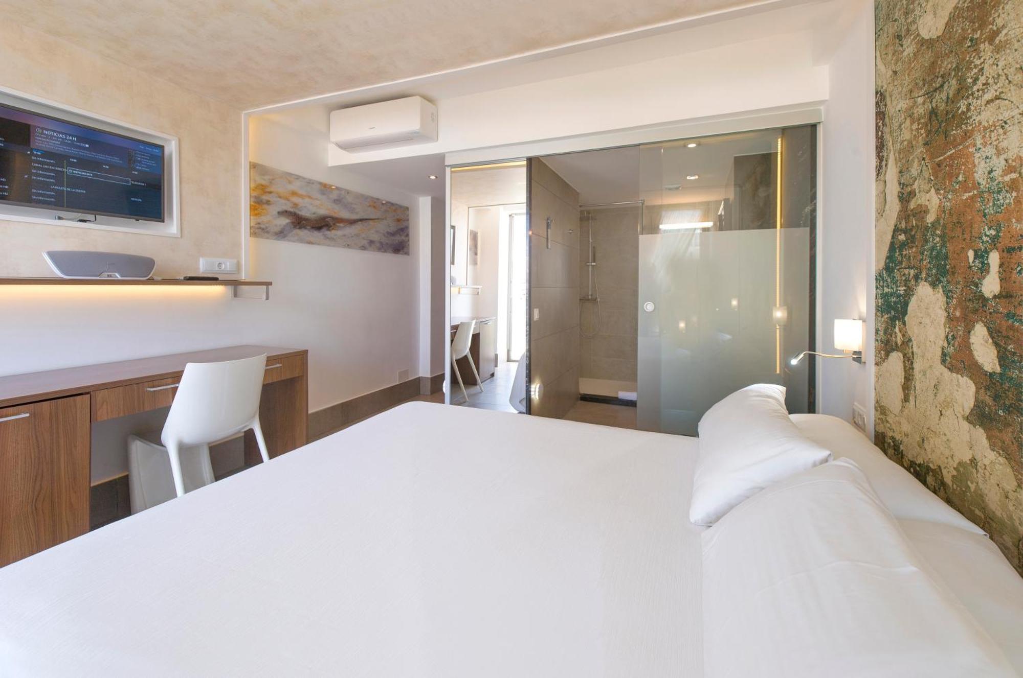 Hotel Marfil Sant Antoni de Portmany Extérieur photo