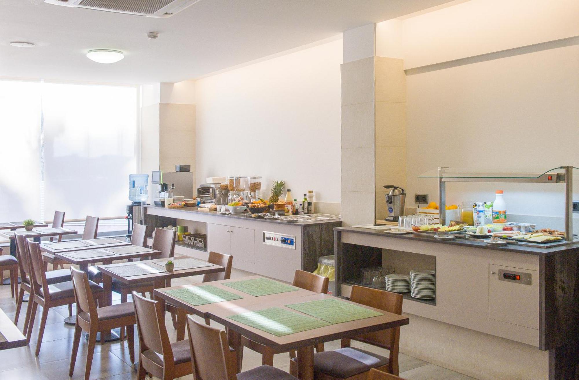 Hotel Marfil Sant Antoni de Portmany Extérieur photo