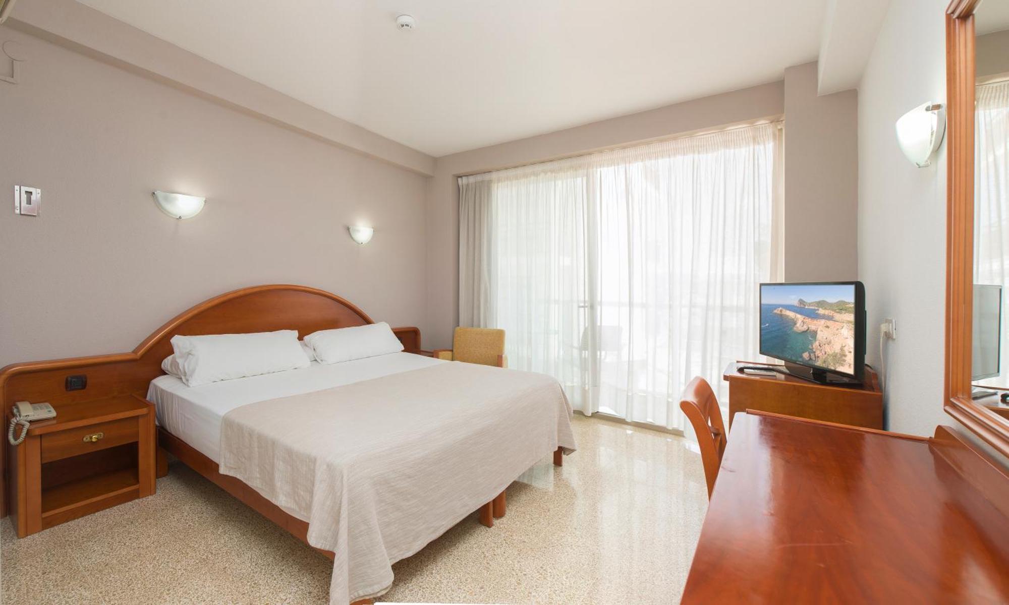 Hotel Marfil Sant Antoni de Portmany Extérieur photo