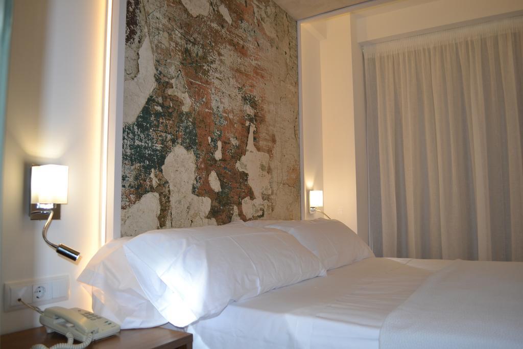 Hotel Marfil Sant Antoni de Portmany Extérieur photo